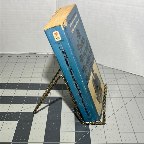 All Things Wise and Wonderful Book by James Herriot - Picture 2 of 6